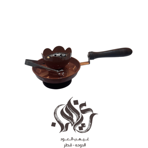 مدخن هندي باللون البني